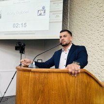 Vereador do PL diz que recebeu oferta milionária para defender Banco Master - Câmara de Erechim