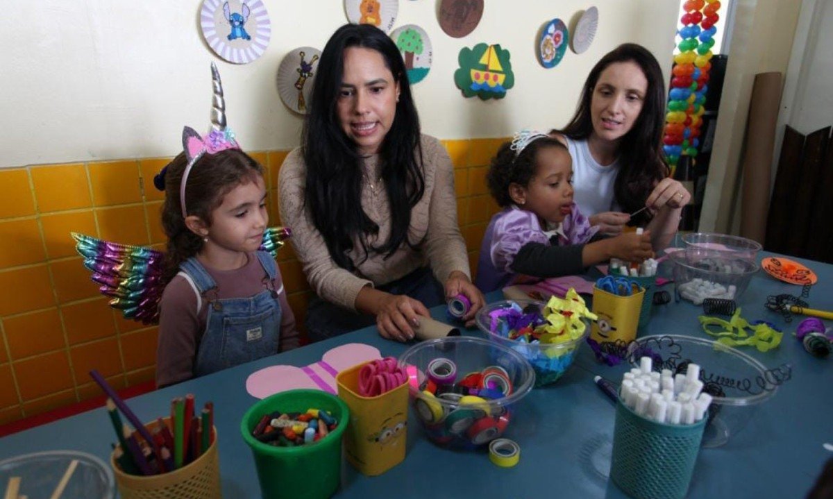 Durante todo o mês, o espaço vira um grande ateliê interativo com muita diversão, arte e brincadeiras para as crianças e toda a família-Edésio Ferreira/EM/D.A. Press