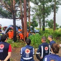 MG: Bombeiro que resgatou vítimas de acidente de ônibus detalha salvamento