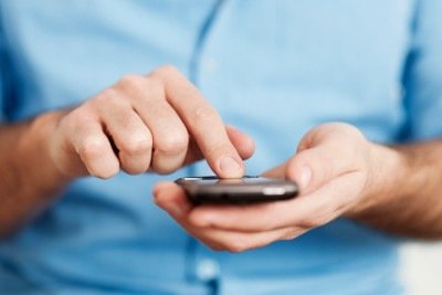 Cuidado com mensagens pelo celular para pagamentos: golpistas usam links e sites falsos para aplicar fraudes no IPVA. -  (crédito: gpointstudio/ Freepik)