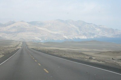 Muitos viajantes curtem pegar uma estrada. E algumas são bem longas e inspiram aventureiros. Veja quais são as rodovias mais longas do mundo e saiba onde elas começam e onde terminam. -  (crédito: Palmer / Flickr)