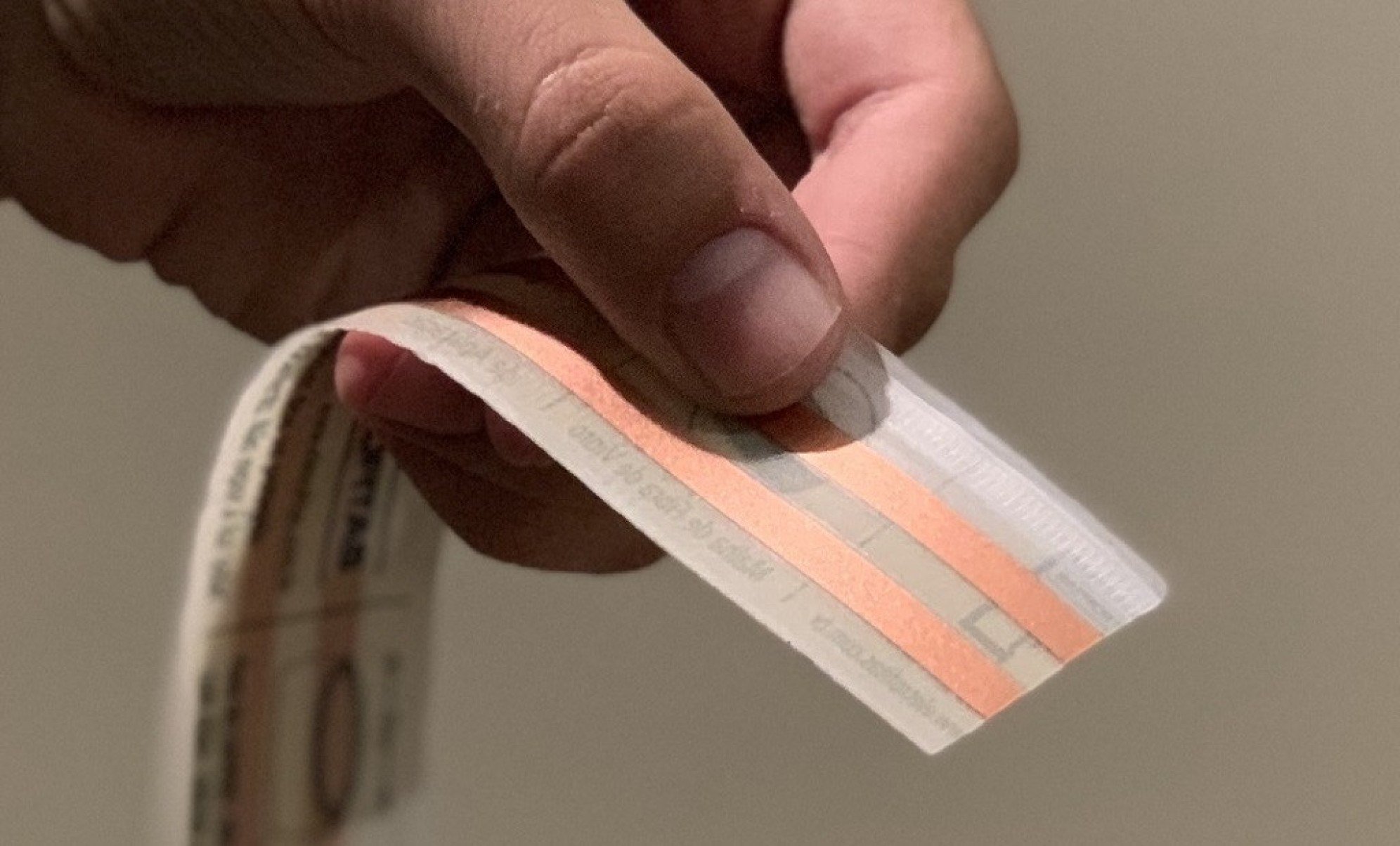 Eletrofita traz segurança para obras sem quebrar paredes - DINO