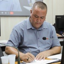 CMBH: comissão decide seguir com processo de cassação contra Ganem - Denis Dias / CMBH