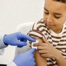 Atualização na vacinação infantil nos EUA reacende debate sobre cobertura  - Freepik