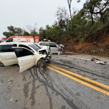 MG: Acidente deixa 10 vítimas na BR-365; trecho contabiliza 63 em três dias - Divulgação/Corpo de Bombeiros