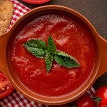 Anvisa suspende lote de molho de tomate com pedaços de vidro - FreePik