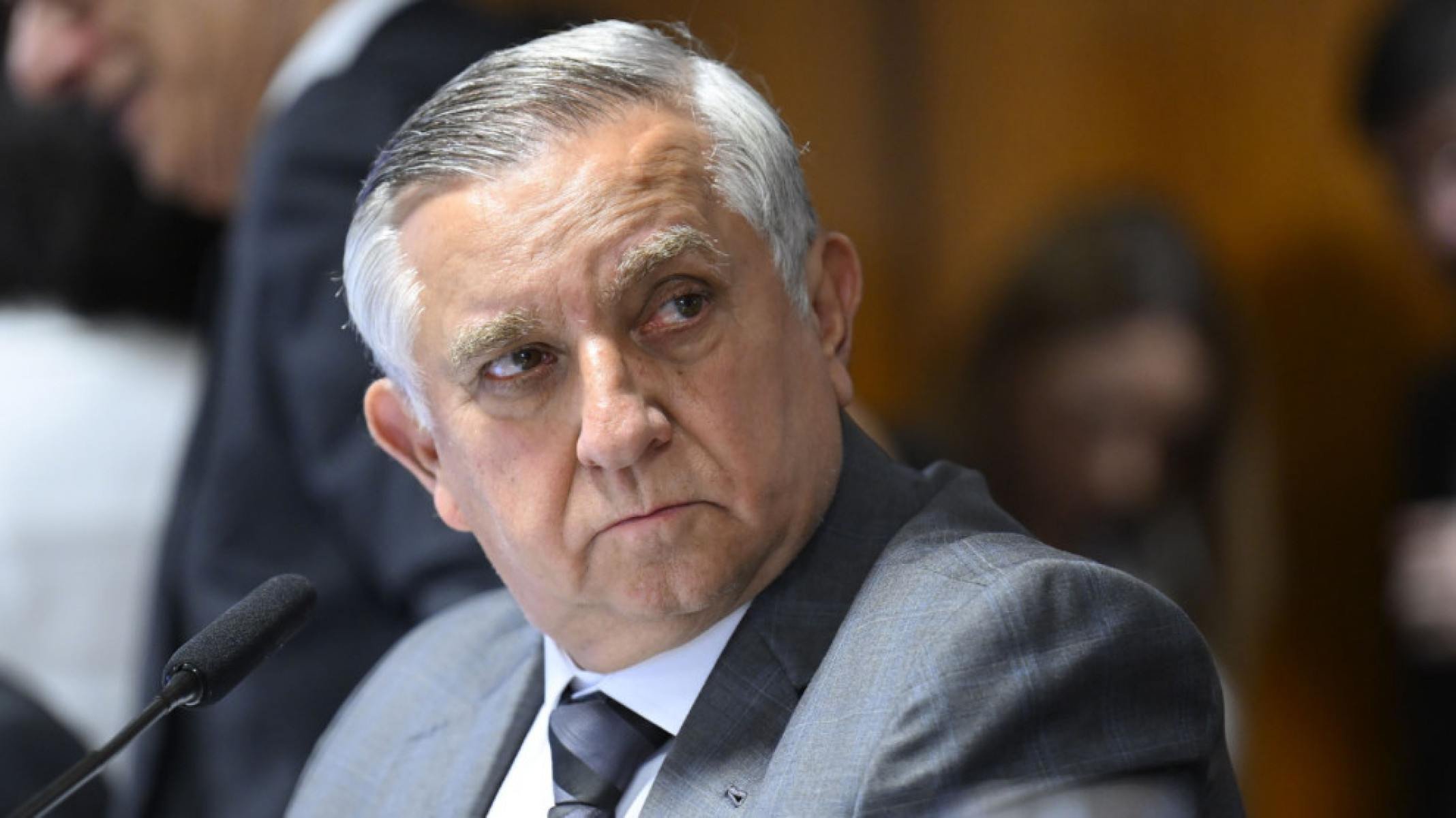 Imunidade: Justiça rejeita ação contra senador por ataques ao PT durante CPMI do INSS - Platobr Politica