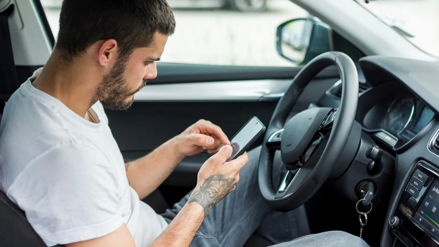 CNH venceu? Guia 2026 para renovar online sem sair de casa - Freepik