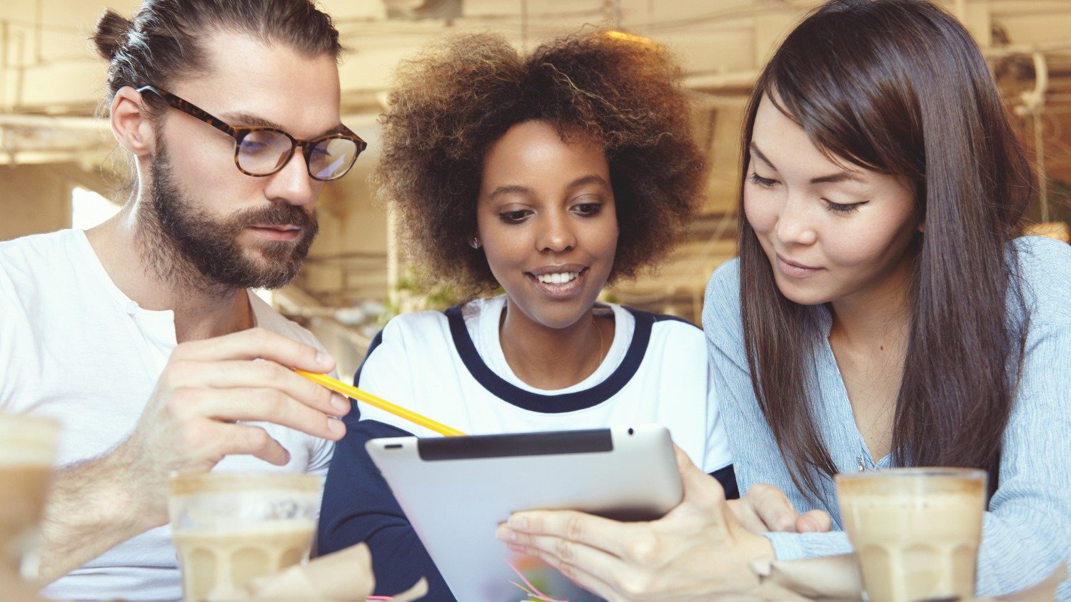 Bolão na Lotofácil: como organizar um com amigos e não ter dor de cabeça - wayhomestudio/ Freepik