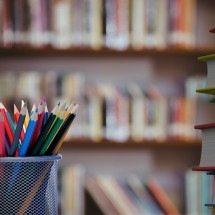 Férias: unidades da rede municipal de ensino funcionam em horário reduzido -  Imagem: Freepik/Reprodução