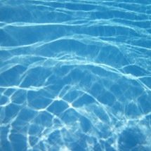 Como prevenir afogamentos de crianças em piscinas residenciais - PxHere