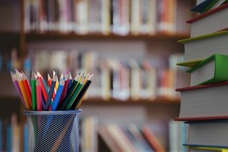 Férias: unidades da rede municipal de ensino funcionam em horário reduzido