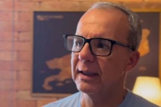 Cabral não passa recibo sobre exonerações na Alerj