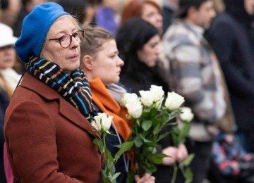 Dono de estação de esqui é detido após incêndio que deixou 40 mortos na Suíça na véspera de Ano Novo -  (crédito: BBC)