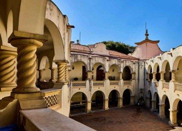 Prédio histórico da Escola Estadual Pedro II, que completa  100 anos em 2026, receberá a mostra 