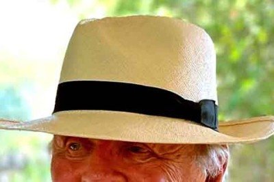 Anthony Hopkins deu uma declaração reveladora em entrevista recente à 'New York Times Magazine': “Eu poderia ter matado alguém, ou a mim mesmo, o que eu não me importava”. O relato remonta a 1975, quando, em blackout alcoólico, quase causou um acidente fatal. Uma voz misteriosa o fez abandonar a bebida instantaneamente. Desde então, vive há 50 anos em sobriedade. -  (crédito:  Reprodução do Instagram @anthonyhopkins)