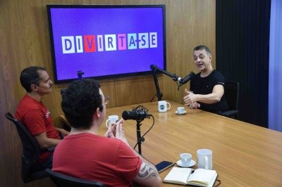  18/09/2025.Credito: Gladyston Rodrigues/EM/D.A Press. Brasil. MG. Podcast Divirta-se recebe Adriano Campagnani
     -  (crédito:  Gladyston Rodrigues/EM/D.A Press. Brasil. MG. Podcast Divirta-se recebe Adriano Campagnani)