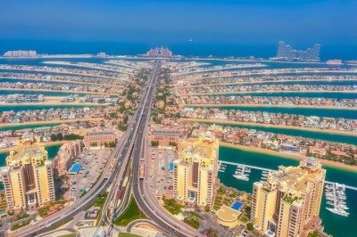 Uma ilha artificial em forma de palmeira construída em Dubai é conhecida como uma das maiores maravilhas da engenharia moderna. -  (crédito: Unsplash/Jhonwayne Pumaras )