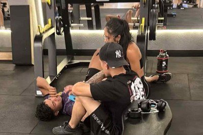 Jovem de 19 anos foi imobilizado e levado para uma UPA, onde foi diagnosticada a torção causada pelo acidente -  (crédito: Reprodução)