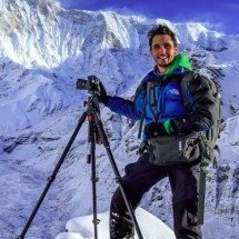 Todos morreram: fotógrafo brasileiro foi enterrado perto da montanha onde ele e colegas perderam a vida - Reprodução/Redes Sociais