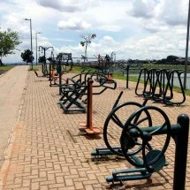 Com potencial para ganhar mais estrutura e se tornar um dos novos pontos de referência, área no entorno do vertedouro deve integrar o projeto Orla Viva, que também prevê mais segurança -  (crédito: Jair Amaral/EM/D.A Press)