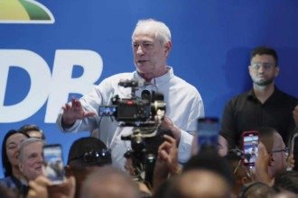 Lançado ao governo do Ceará, Ciro ainda sonha com a disputa nacional