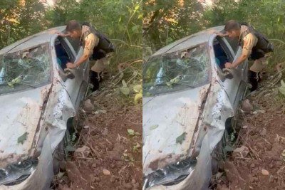 Motorista alegou que perdeu o controle e capotou o carro até cair na ribanceira, às margens da MGC-262 -  (crédito: CBMMG/Divulgação)