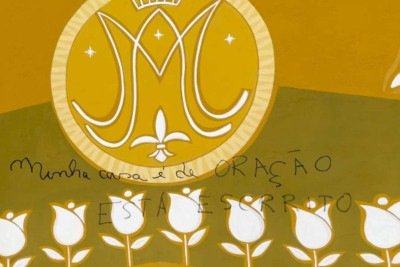 Pixação no altar da Igreja Imaculada Conceição  -  (crédito: Redes sociais / reprodução)