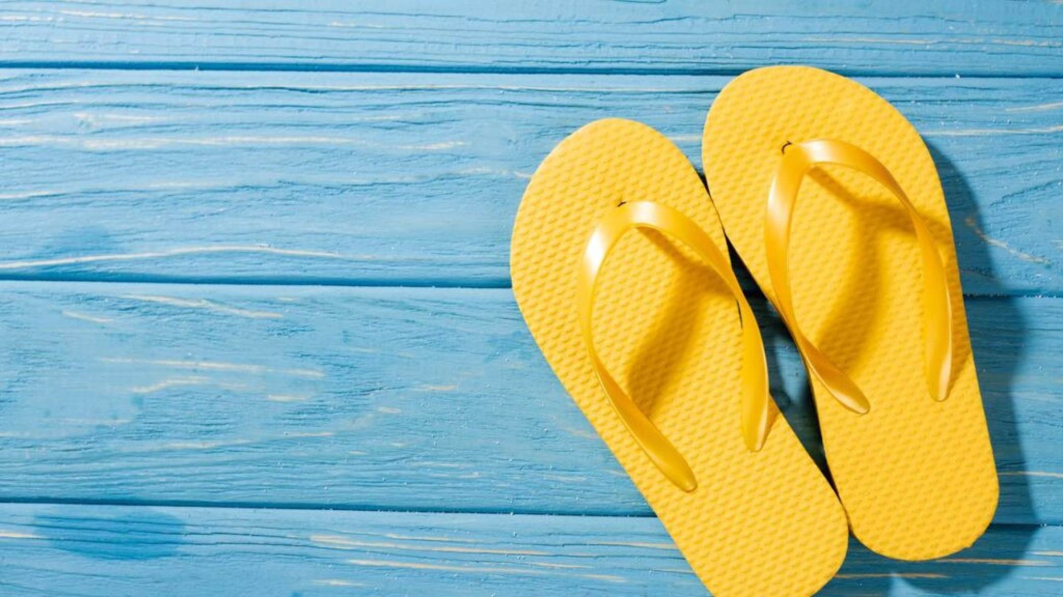 É mito ou verdade que usar chinelo o tempo todo prejudica os pés e a coluna? - Portal Giro 10