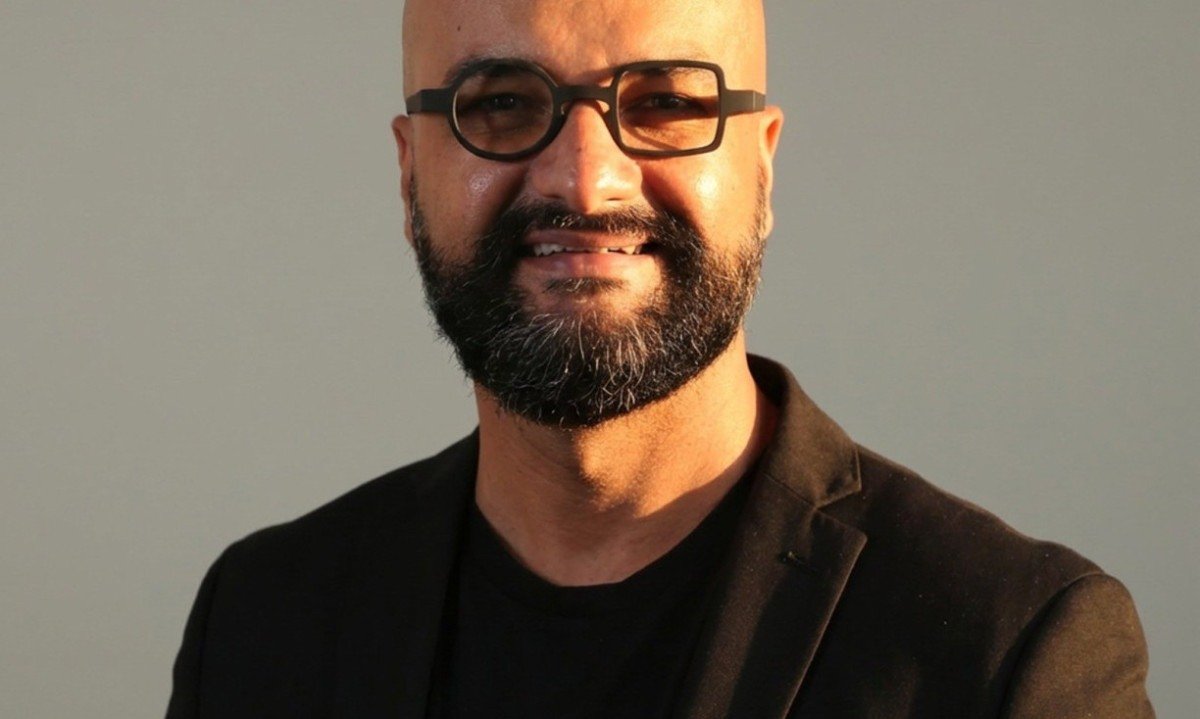 'N&atilde;o adianta fazer o que todo mundo est&aacute; fazendo. &Eacute; preciso entender por que o restaurante existe, quem &eacute; o seu p&uacute;blico e o que faz sentido para aquela identidade' - Marc&iacute;lio Alves, estrategista de branding