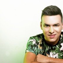 Acidente de avião deixa 6 mortos, incluindo cantor popular - Ingelite/wikimedia commons