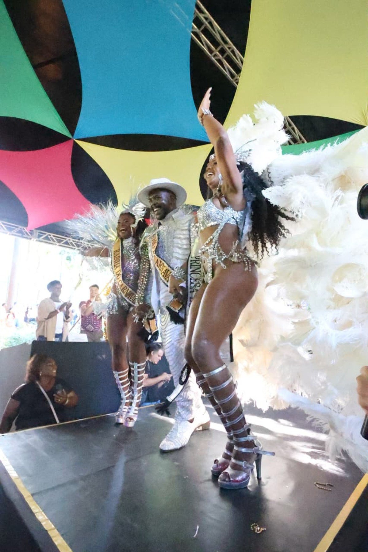 Corte Real Momesca de Belo Horizonte desempenha o papel de representante oficial do carnaval da cidade