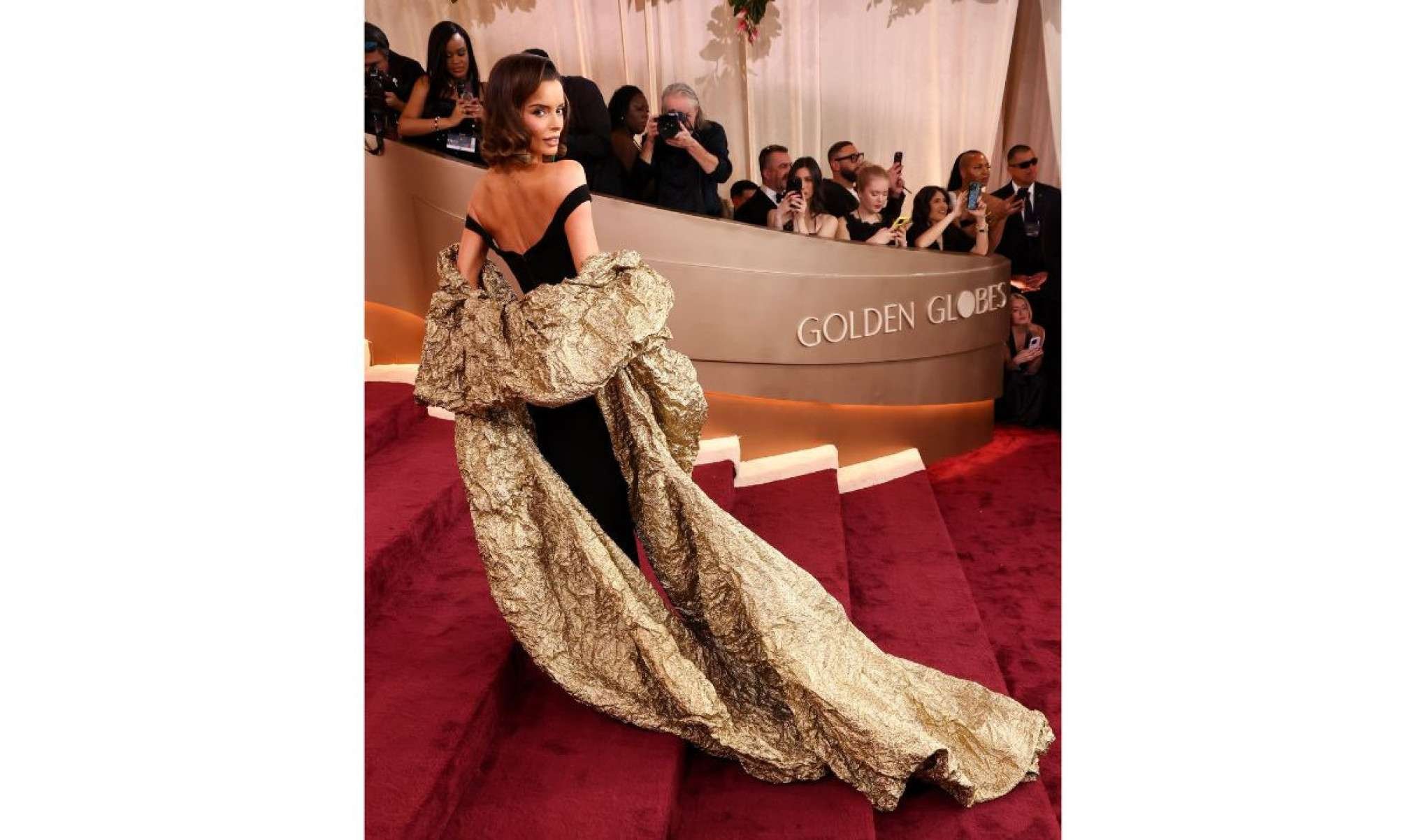 Maura Higgins
-Globen Globes / reprodução