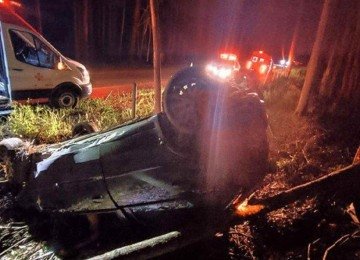 Mecânica do acidente ainda é desconhecida e vai depender de trabalho da perícia -  (crédito: CBMMG)