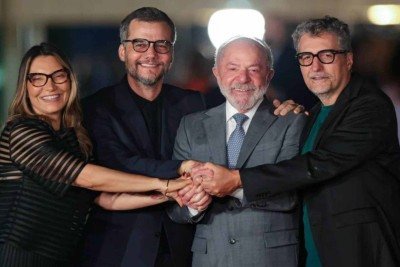 Janja e Lula se encontraram com equipe de 'O agente secreto' em 2025 -  (crédito: Ricardo Stueckert)