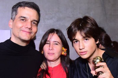 Wagner Moura e Sandra Delgado estão juntos desde 2001 e são pais de três filhos -  (crédito: Reprodução/ Instagram)