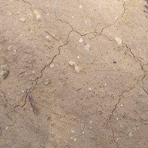 Tem até horta! Homem compra montanha e transforma em casa estruturada na China - Wikimedia Commons/Ranbar