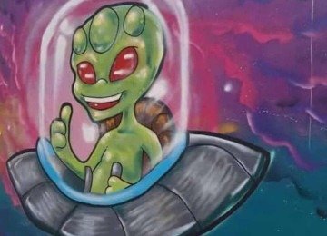 Mesmo com versão oficial afirmando que não havia ET, ufólogos e testemunhas seguem defendendo existência da criatura -  (crédito: Memorial do ET)