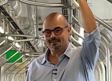 Ao lado de Romeu Zema, durante teste operacional da Estação de metrô Novo Eldorado, Simões defendeu união da direita na eleição estadual -  (crédito: Denys Lacerda/EM/D.A Press)