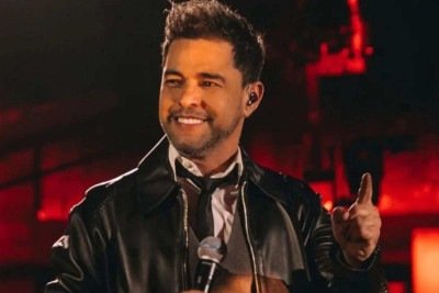 Zezé di Camargo passou por situação inusitada na frente dos fãs -  (crédito: Instagram / Divulgação)