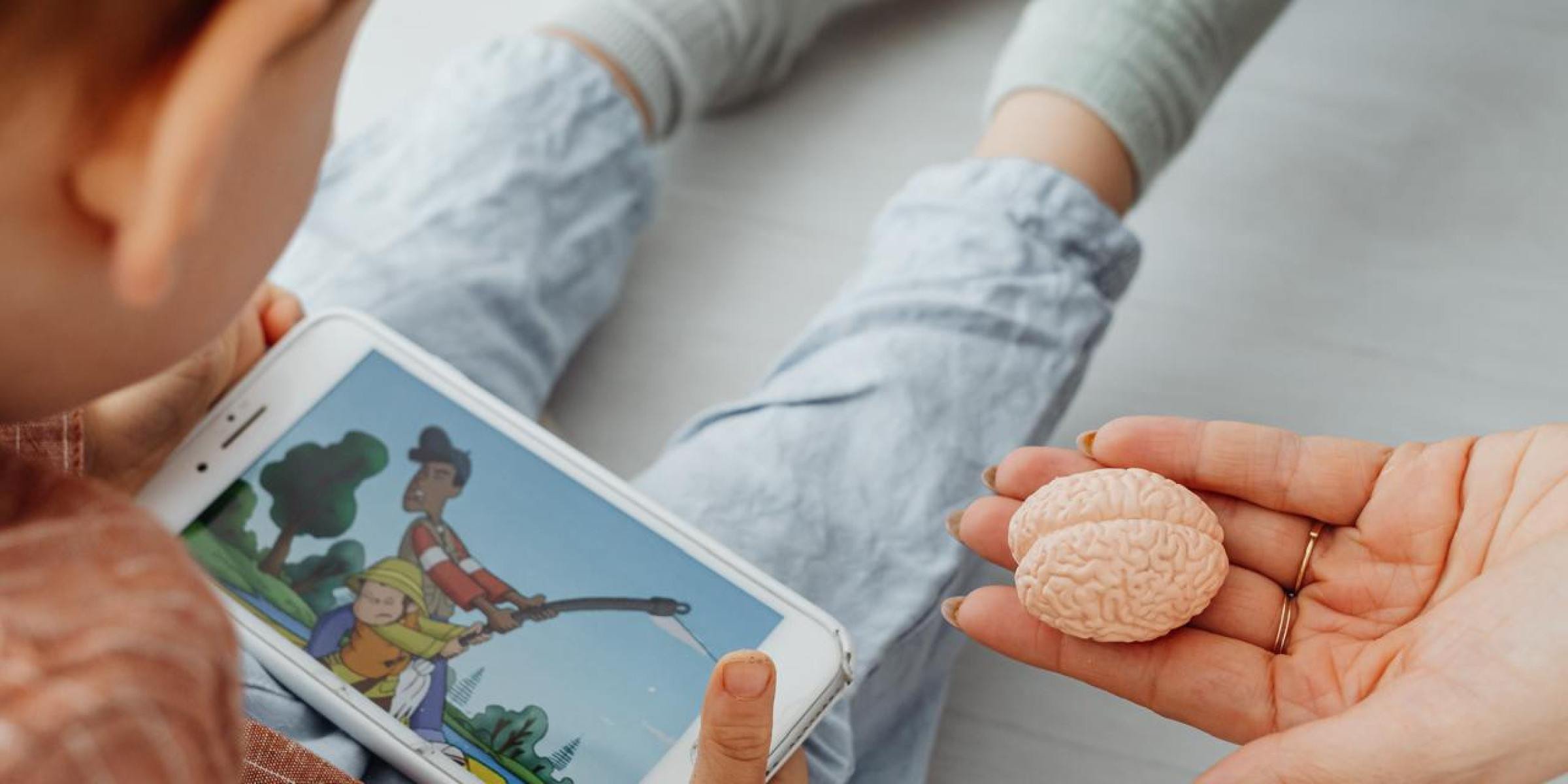 Uso excessivo de telas afeta atenção e bem-estar infantil - DINO