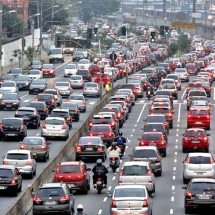 Descubra quantos passageiros cabem no ônibus mais longo do mundo - ReproduÃ§Ã£o copiada do site wantedinrome.com