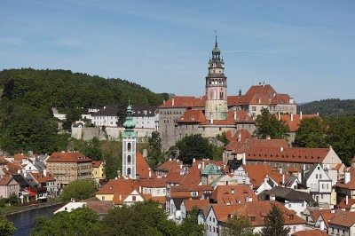 ?eský Krumlov é uma das cidades medievais mais bem preservadas da Europa Central. Localizada no sul da República Tcheca (hoje chamada de Tchéquia), ela é conhecida por seu charme histórico, arquitetura renascentista e atmosfera pitoresca.. -  (crédito: Xth-Floor -  wikimedia commons)