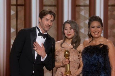 “Guerreiras do K-Pop” figurou entre os principais vencedores do Globo de Ouro 2026 ao conquistar os prêmios de Melhor Filme de Animação e Melhor Canção Original, com “Golden”. A cerimônia ocorreu em 11 de janeiro, em Los Angeles, e consolidou o destaque da produção da Netflix entre os lançamentos do ano anterior. 
 -  (crédito: Reprodução Youtube)