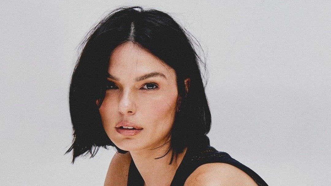 Atriz brasileira &eacute; destaque na pr&eacute;-lista do Framboesa de Ouro, marcando sua estreia internacional no cinema. -  (crédito: Reprodu&ccedil;&atilde;o/ Redes sociais @isisvalverde)