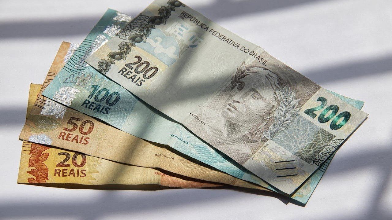 Reajuste do INSS x inflação: o poder de compra do aposentado melhorou? - Ivo Brasil/ Pexels