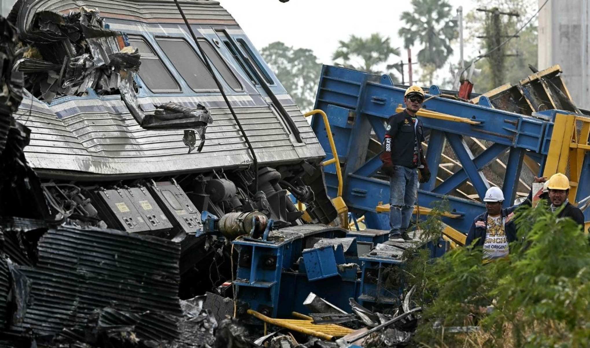 Queda provocou o descarrilamento do trem que circulava entre a capital, Bangcoc, e a província de Ubon Ratchathani, no nordeste do país-AFP