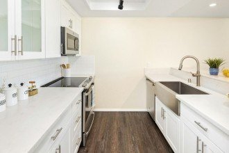 Como planejar uma cozinha pequena para aproveitar cada centímetro