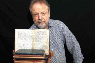 Cristovão Tezza: 'Estamos vivendo um retorno ao espírito da Idade Média'