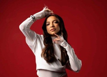 Aos 23 anos, Ana Laura Lopes foi atra&ccedil;&atilde;o do TikTok Awards 2025, considerada artista em ascens&atilde;o no pa&iacute;s. Sua can&ccedil;&atilde;o "Fantasma" bateu 23 milh&otilde;es de reprodu&ccedil;&otilde;es no Spotify -  (crédito: Leticiah Futata/divulga&ccedil;&atilde;o)